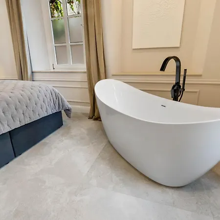 Boutique I Luxus I Center I Boxspring Appartement Augsburg
